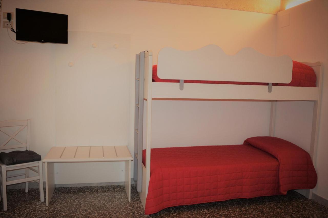 ラテルツァ Il Rifugio Di Laerte Bed & Breakfast エクステリア 写真